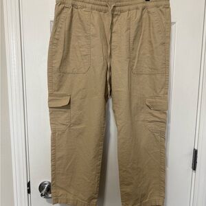 J. Crew Women’s Khaki Crop Cargo Pants EUC 12P